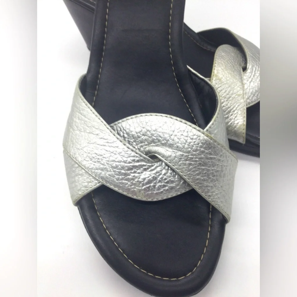 Talbots 9.5 Silver comfy sandal slides twist metallic resort‎ wedge